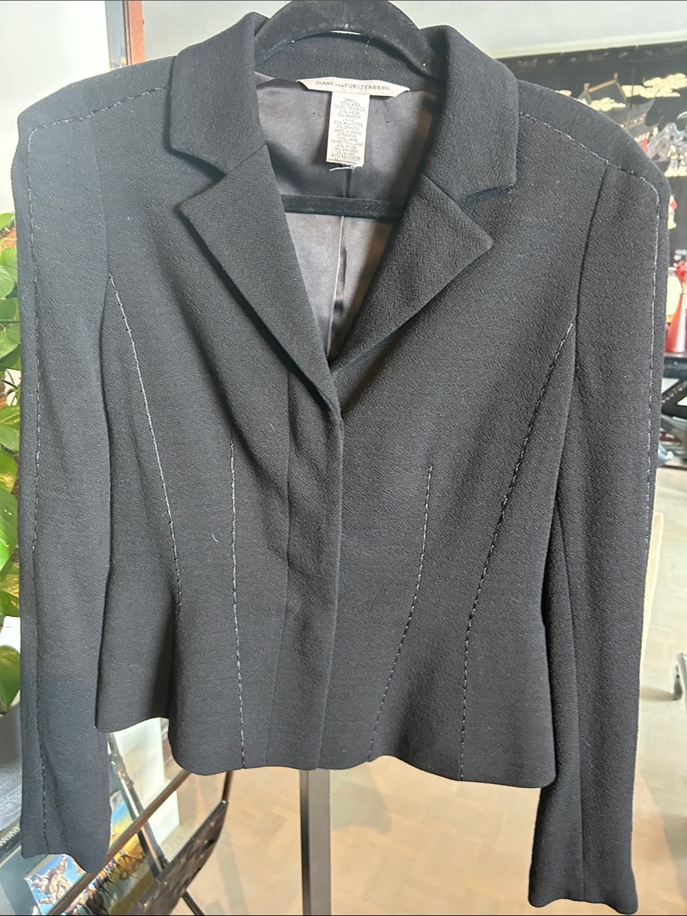 Dianne von Furstenberg- Black Tailored Women's Blazer with Notched Lapel.